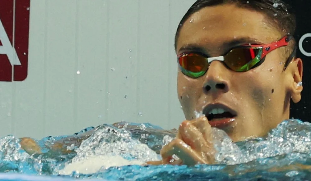 Noua senzație din natația mondială. Un puști de doar 14 ani, amenințare reală pentru David Popovici la Olimpiada din 2028. Rezultate incredibile