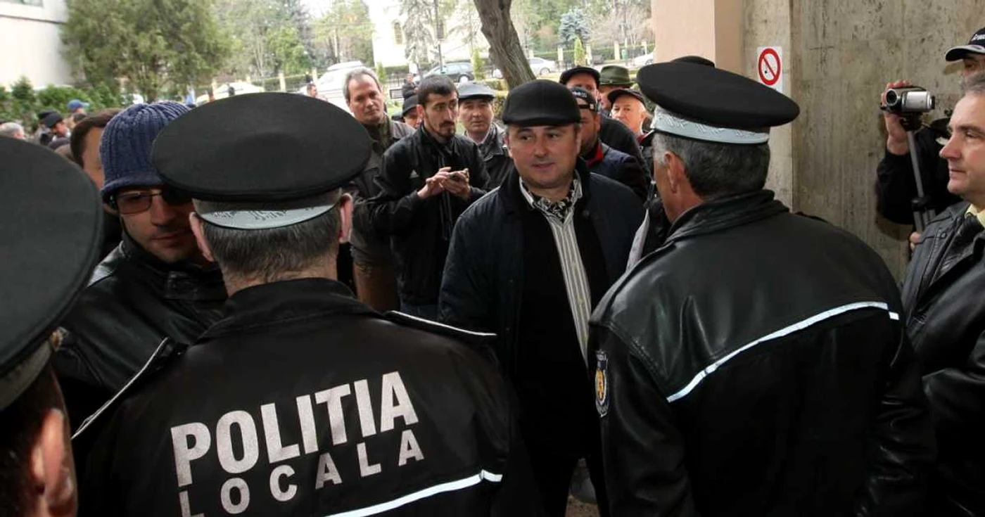 Sorin Balanescu nu a fost lasat sa intre in sala de sedinte a Consiliului Local