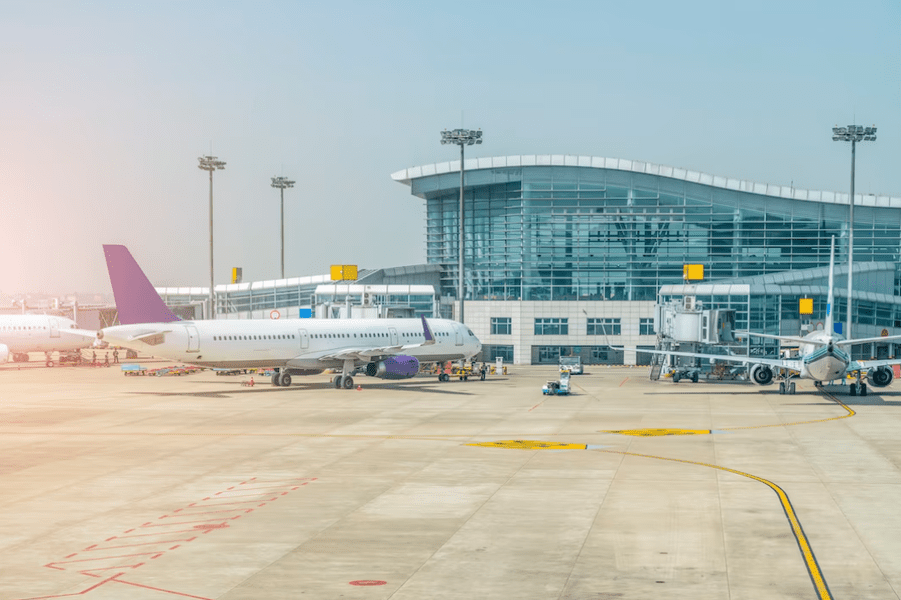Noi controverse privind poziționarea Compania Aeroporturi în cazul ROMPREST. Acuzații și plângeri penale