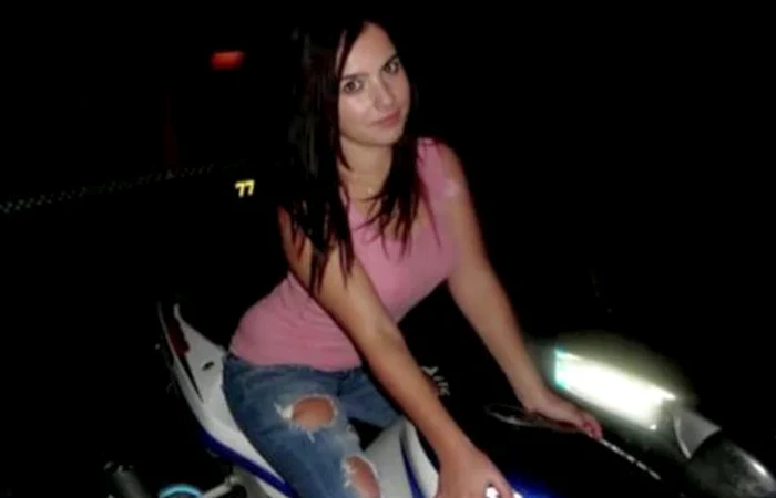 
    Ioana Condea are 20 de ani şi un băieţel de un an şi opt lunifoto: captură Pro Tv  