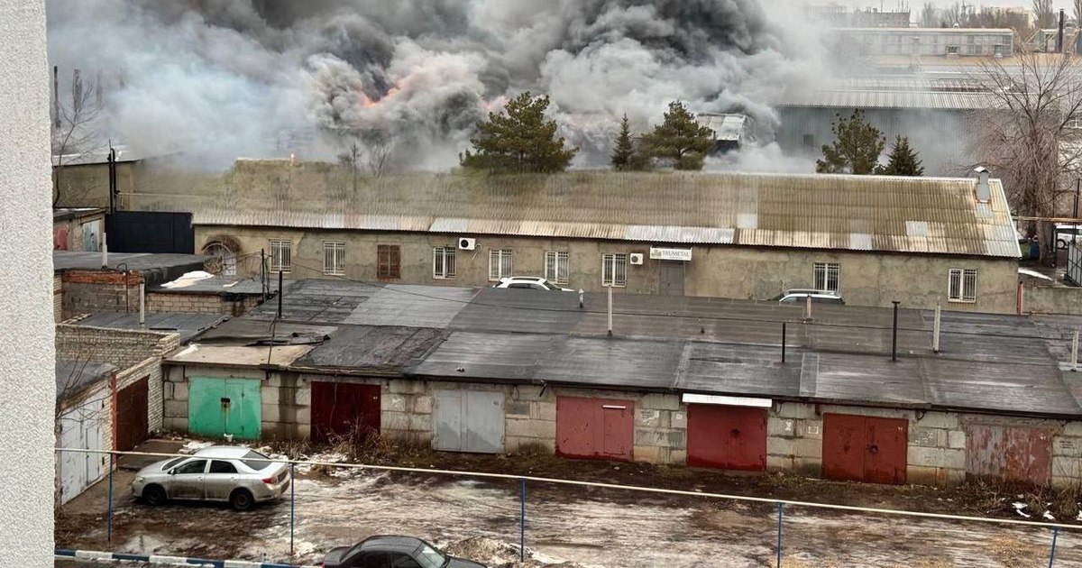 Incendiu devastator la un depozit de petrol din Rusia, provocat de dronele ucrainene