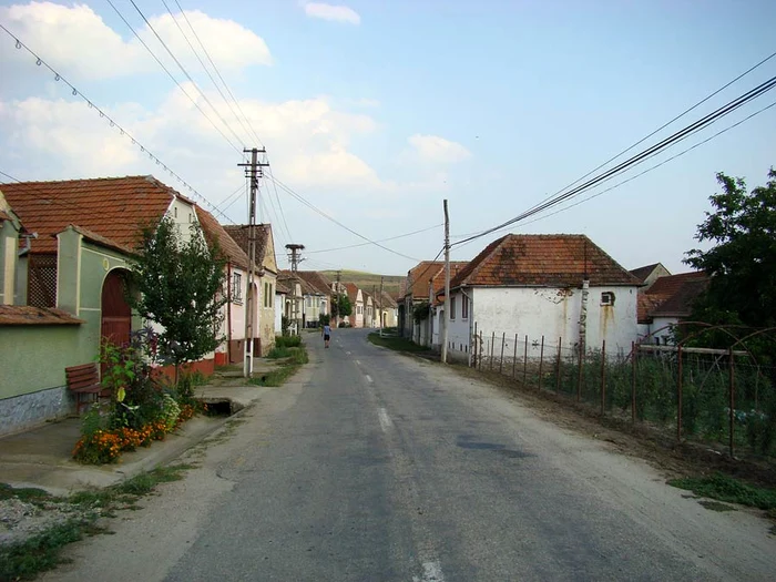 Aproape și totuși departe de Europa jpeg