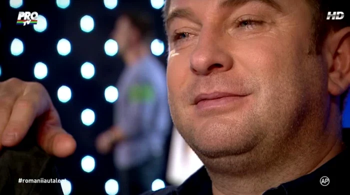 Pavel Bartoş, cu ochii în lacrimi la auzul poveştii concurentului