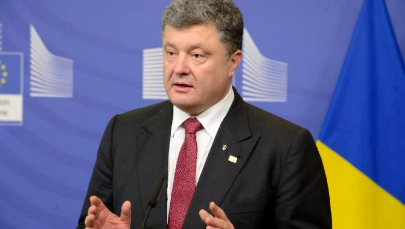Avocatul fostului preşedinte, Ilya Novikov, a spus că Petro Poroşenko a fost chemat la interogatoriu pe 23 decembrie.