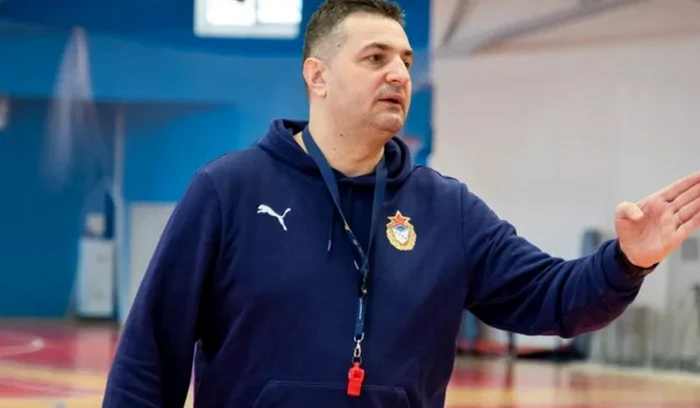 Selecționerul Florentin Pera a făcut lotul României pe baza certificatului de vaccinare.