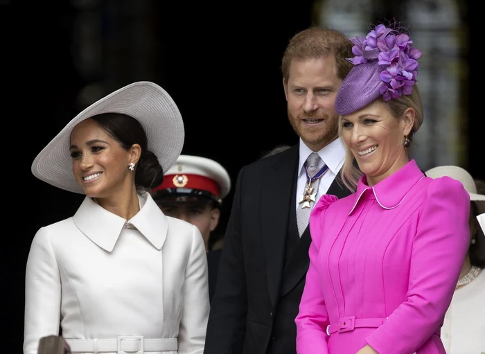 Outfituri Jubileu royals OKMagazine jpg