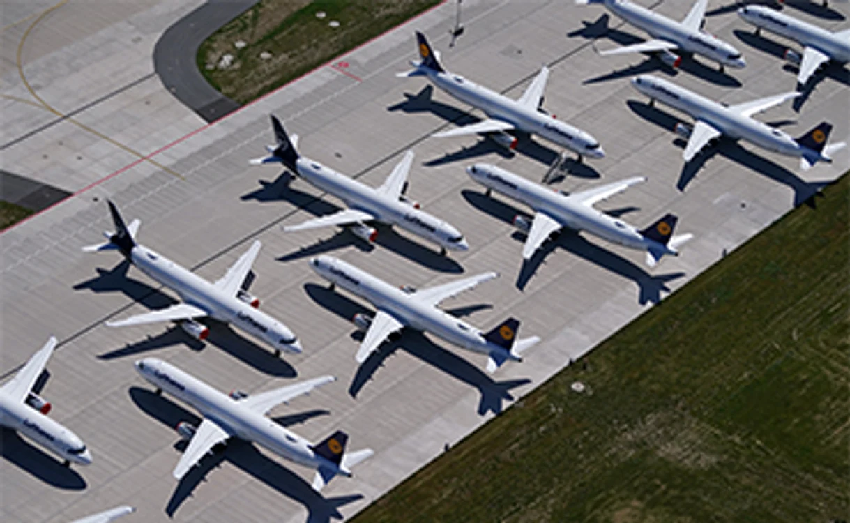 Avioanele, aliniate la sol, pe aeroporturi 