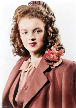 Marilyn Monroe înainte de operațiile estetice