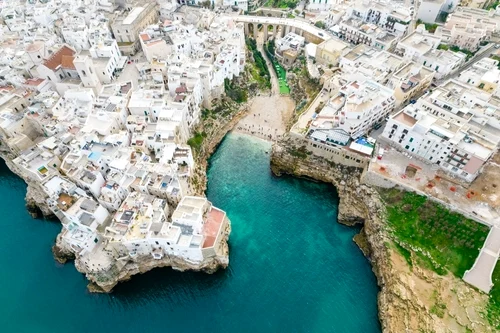  Cala Paura, Polignano a Mare, foto: Shutterstock  