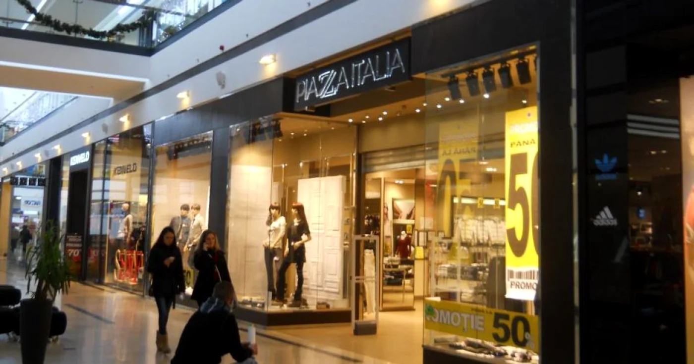 Cumpărătorii vor fi răsplătiţi cu voucher FOTO arhivă