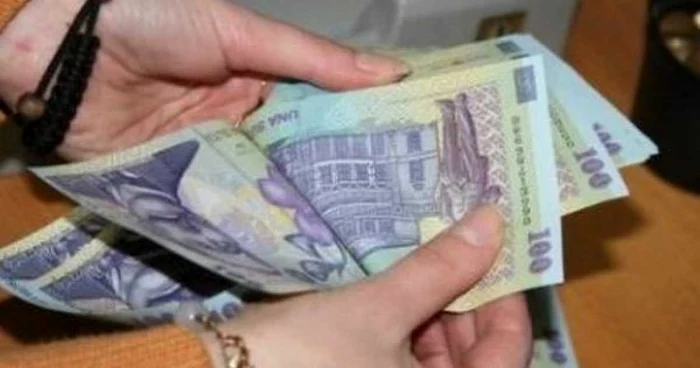 Economiile hunedorenilor în bănci sunt în creștere