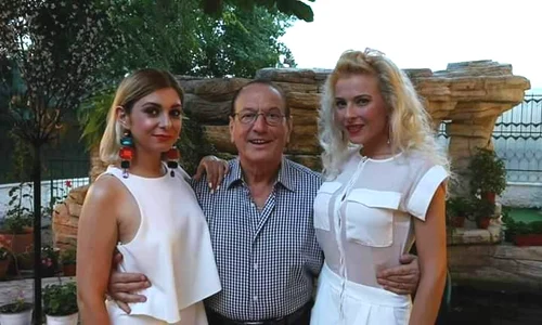 Cele două soliste sexy au revitalizat trupa lui Petre Geambaşu jpeg
