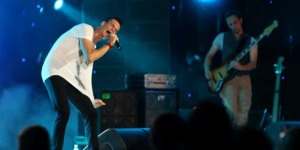 Tudor Chirilă va trebui să renunţe la melodiile trupei "Vama Veche"