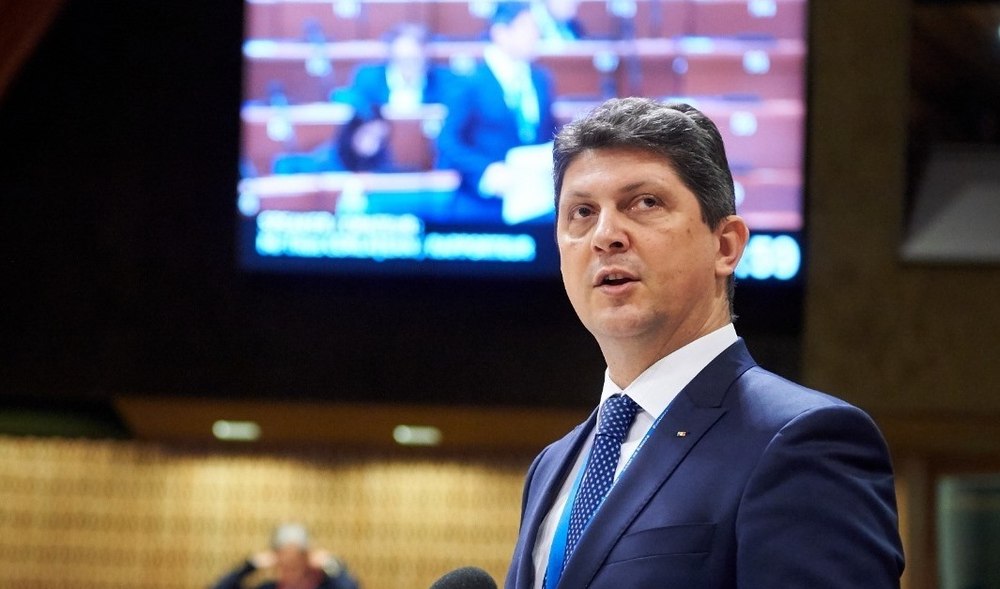 Titus Corlățean spune că actuala conducere a PSD ar trebui să plece. „Ai eșuat politic, faci un pas înapoi”. Cât de mult îl interesează șefia partidului