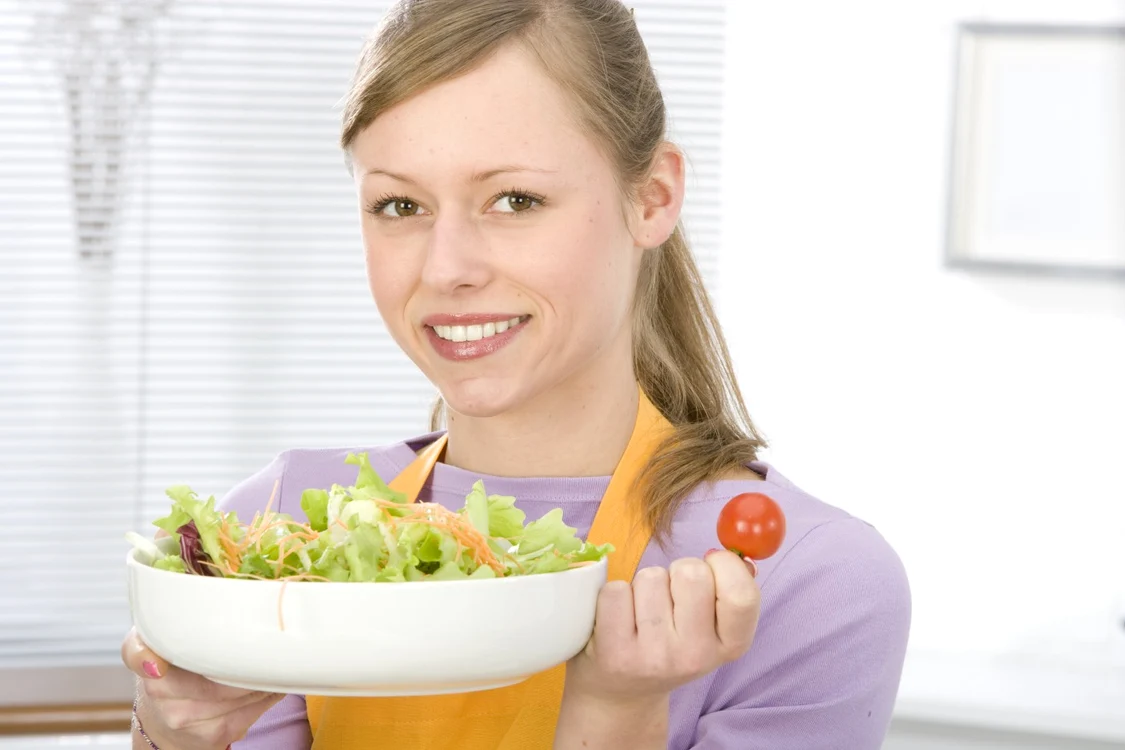 Consumă legume şi fructe cât mai aproape de starea lor naturală