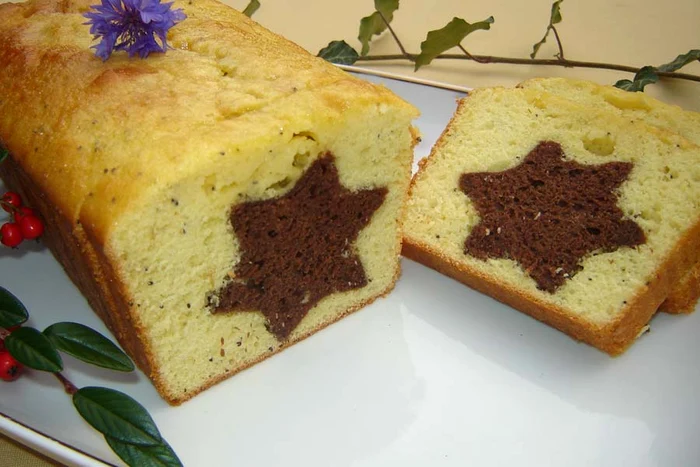 
    Chec cu steluţă de cacao  