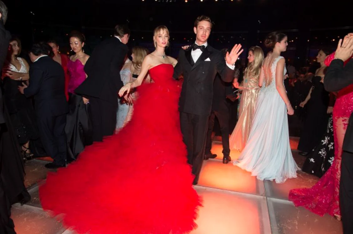 Pool Villard No tabloids Danse 62 ème Bal de la Rose à Monaco jpeg