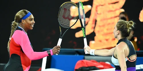 Serena Williams  si Simona Halep în 2021 FOTO EPA-EFE