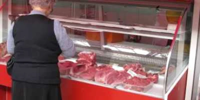 Botoşani: Cel puţin 30 de kilograme de carne de cal scoase la vânzare