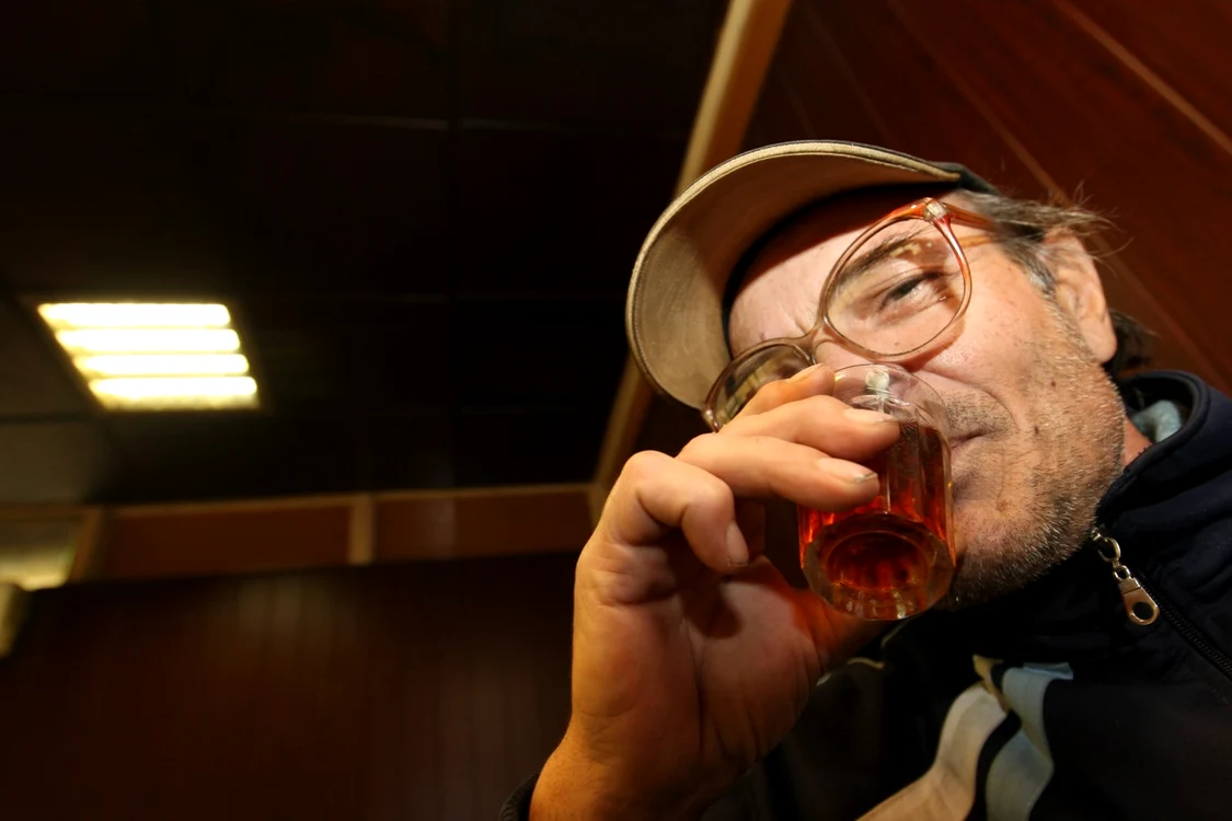 „Fruntaşi“ mondiali la consumul de alcool sunt bieloruşii FOTO Sever Gheorghe
