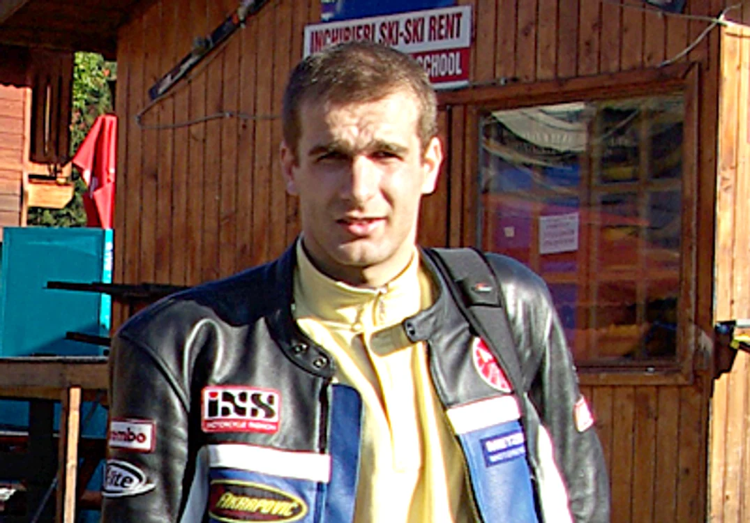 Arad: PORTRET / Cosmin Şerban, biker-ul îndrăgostit de fotografie (GALERIE FOTO)