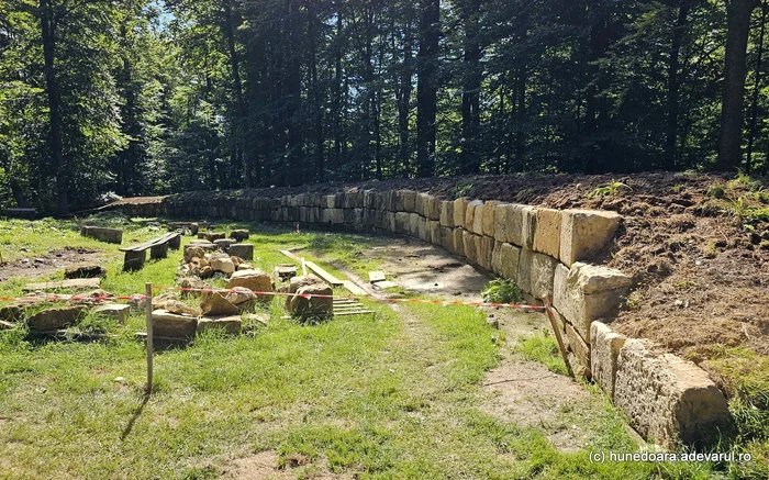 Fortificația din Sarmizegetusa Regia. Foto: Daniel Guță. ADEVĂRUL