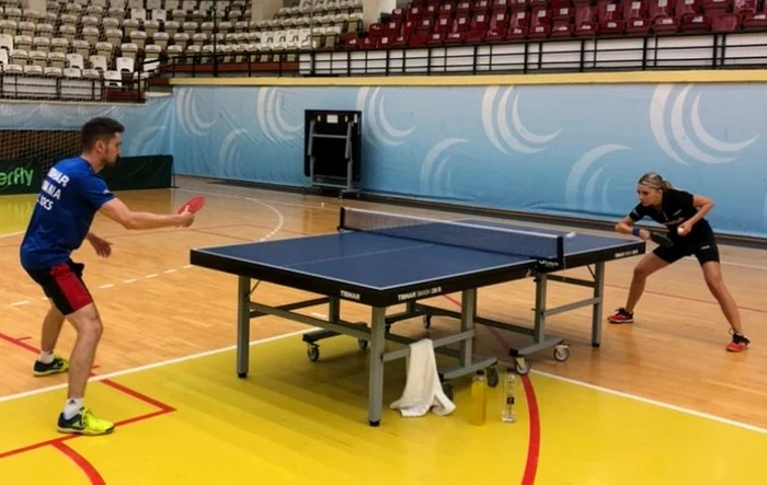 
    Benadette și Hunor Szocs sunt campioni la tenis de masa  
