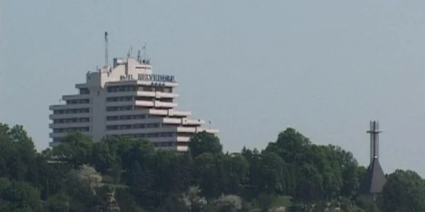 Hotelul Belvedere de pe Cetăţuie 