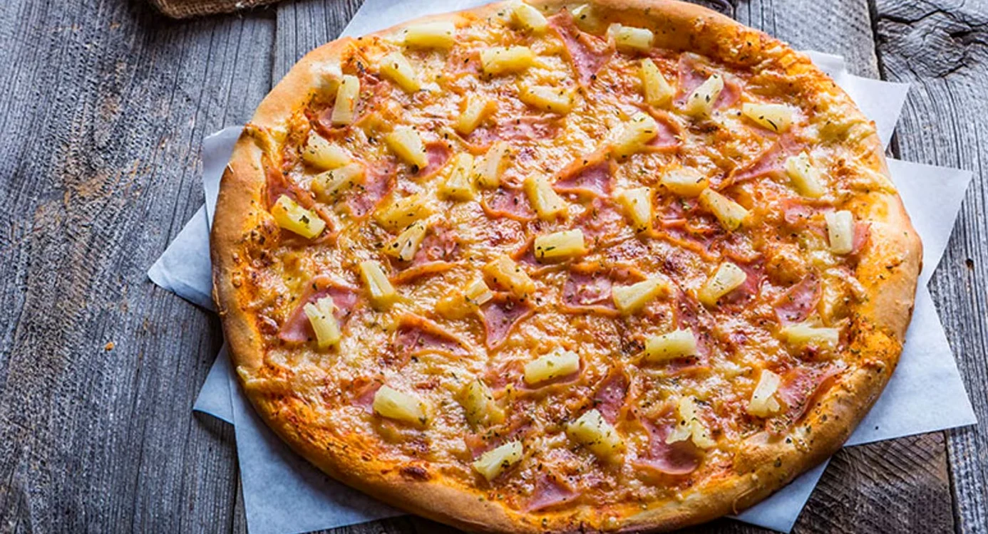 Pizza cu ananas Foto: Hola