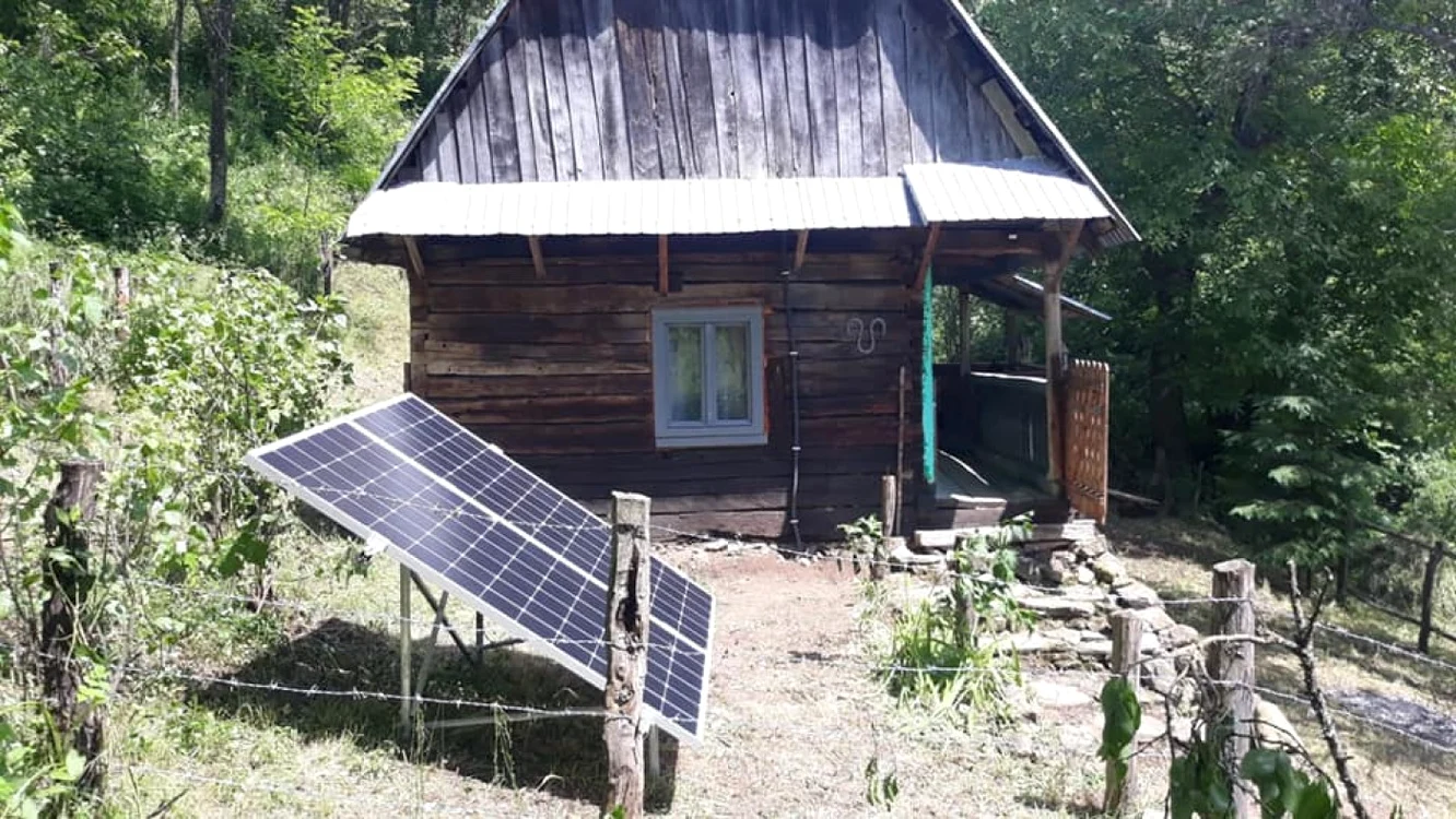 panouri locuinte apuseni