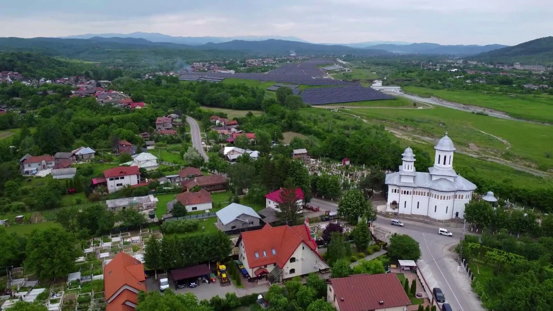 Parc fotovoltaic realizat în comuna Șotânga, din Dâmbovița. FOTO Corneliu Ștefan