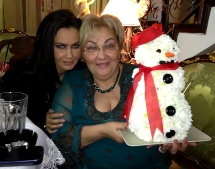 Oana şi mama ei sunt foarte apropiate de când s-au împăcat 