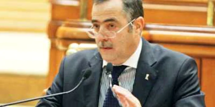 Cezar Preda susţine că debarcarea Cabinetului Boc va duce la dizolvarea Parlamentului