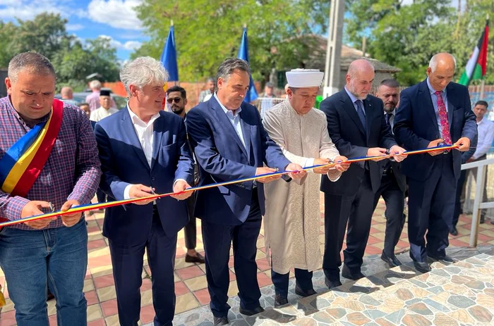 Inaugurarea geamiei din Ciocârlia de Jos FOTO: CJ Constanța