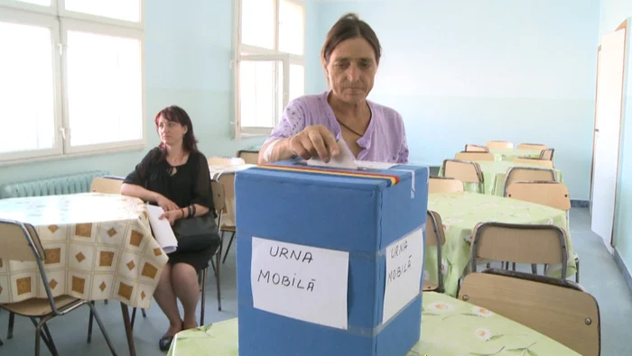 Urna mobilă poate fi cerută atât de bolnavii din spitale, cât și de cei carantinați sau izolați din cauza coronavirusuluiFoto: Digi24