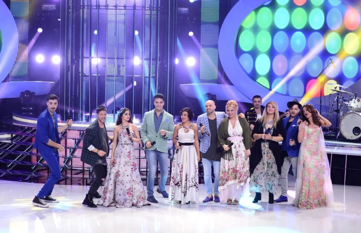 Anca Ţurcaşiu, Feli
Donose, Paula Chirilă, Theo Rose, Nicoleta Nucă, Liviu Teodorescu, Geørge,
Rareş Dragomir, Andrei Ştefănescu şi Liviu Vârciu se aliniază la „Te cunosc de
undeva!“ pentru noi transformări spectaculoase FOTO Antena 1