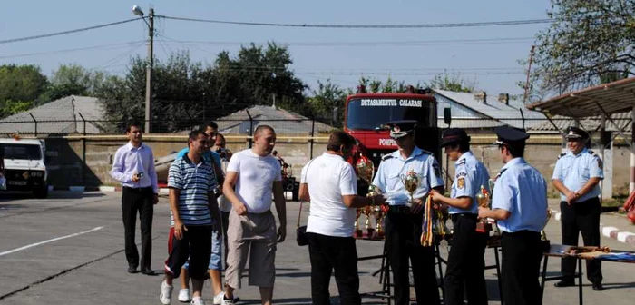 Pompierii au desfăşurat multe activităţi cu ocazia „Ziua Pompierilor în România“ foto ISU