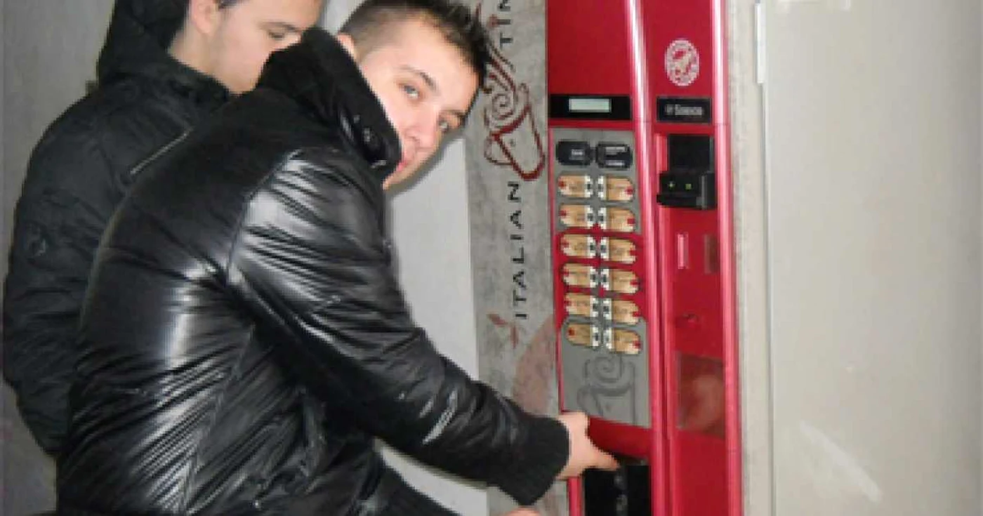 Elevii nu vor mai avea acces la tonomate în şcoli. foto: Cătălin Căruntu