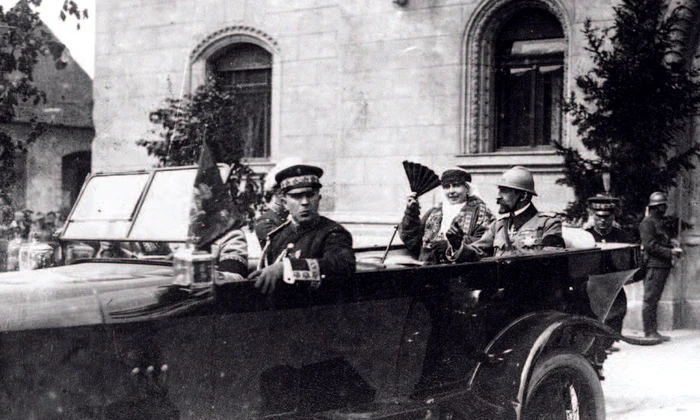 Regele Ferdinand și regina Maria, vizită în țară