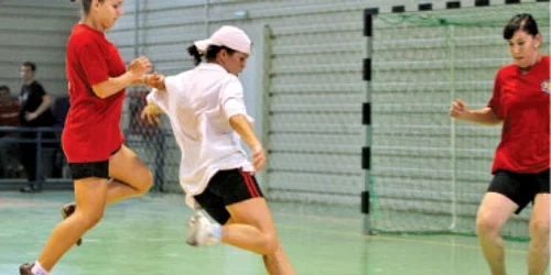 Fotbalul, un sport potrivit pentru femei