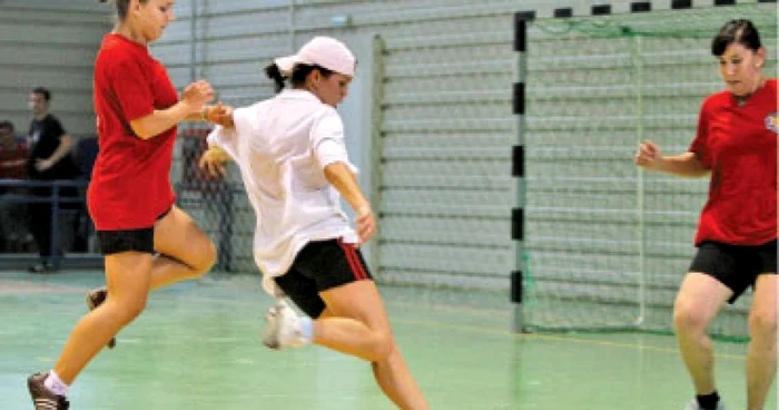 Fotbalul, un sport potrivit pentru femei