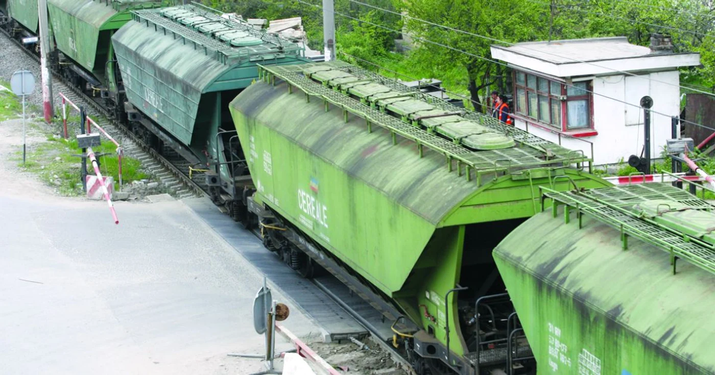Galaţi: Sarea gălăţeană, blocată ilegal în vămi