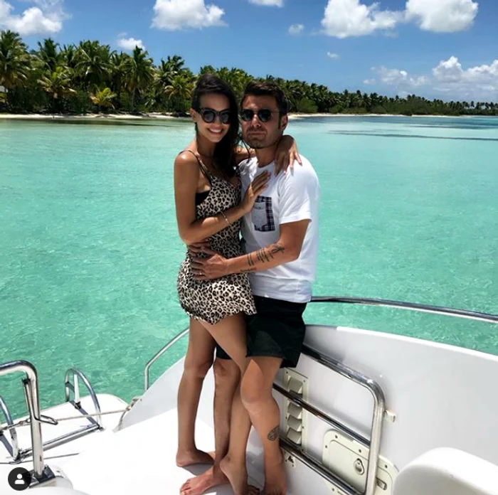 2 adrian mutu sandra png png