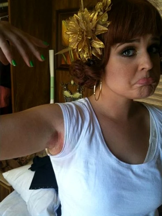 Kelly Osbourne s-a iritat de la deodorant