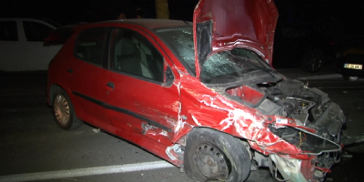 Maşina şoferul beat a fost cea mai avariată. FOTO Adevărul