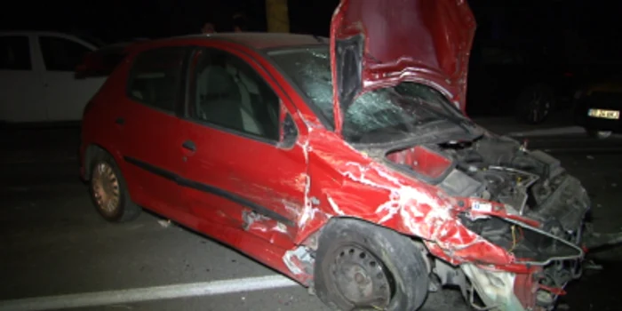 Maşina şoferul beat a fost cea mai avariată. FOTO Adevărul
