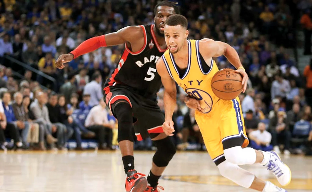 Baschetbaliştii de la Golden State Warriors nu au adversar în campionatul nord-american de baschet (NBA)Foto: AP