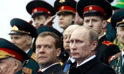 FOTO / VIDEO "Ziua Victoriei", sărbătorită în Piaţa Roşie din Moscova jpeg