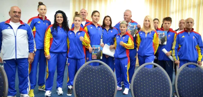 Lotul României de box feminin e alcătuit din 11 pugiliste FOTO Sport Revolution