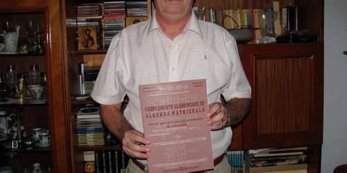 Profesorul Nicoale Papacu